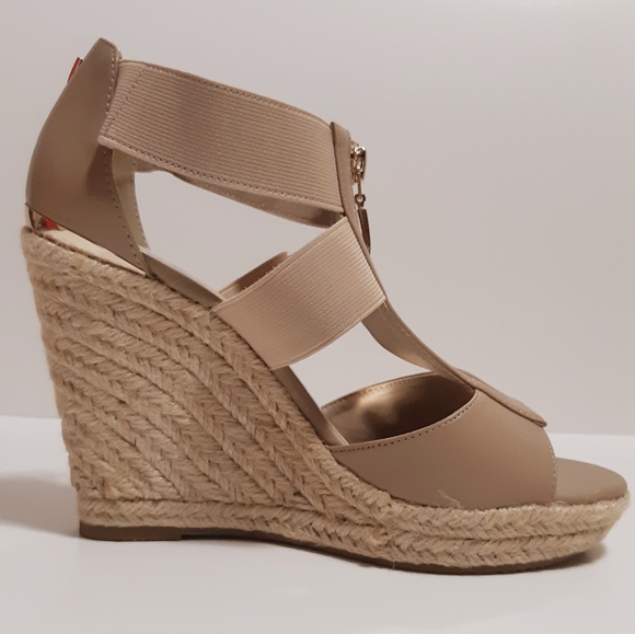 GUESS "Lora" zip-front espadrille - Picture 7 of 7